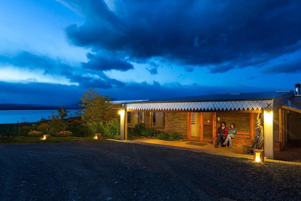 Hotel Altiplanico Puerto Natales Exterior photo