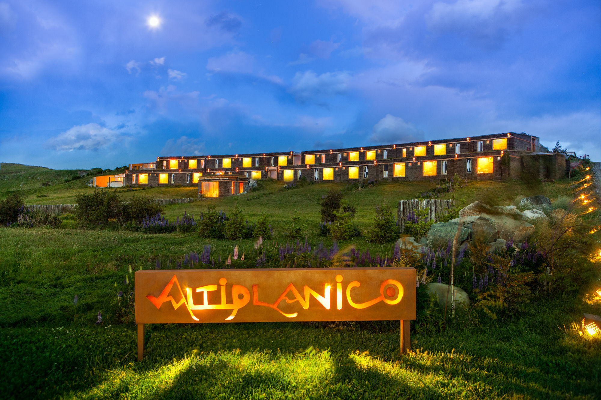 Hotel Altiplanico Puerto Natales Exterior photo