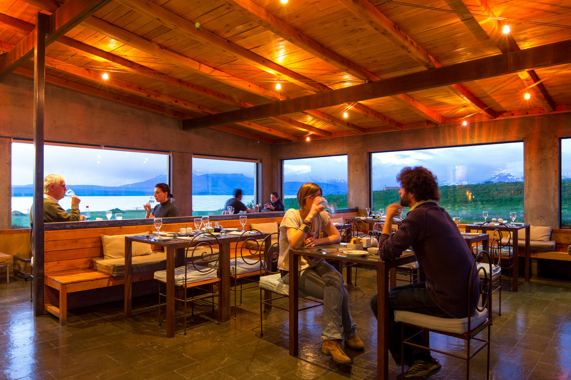 Hotel Altiplanico Puerto Natales Exterior photo